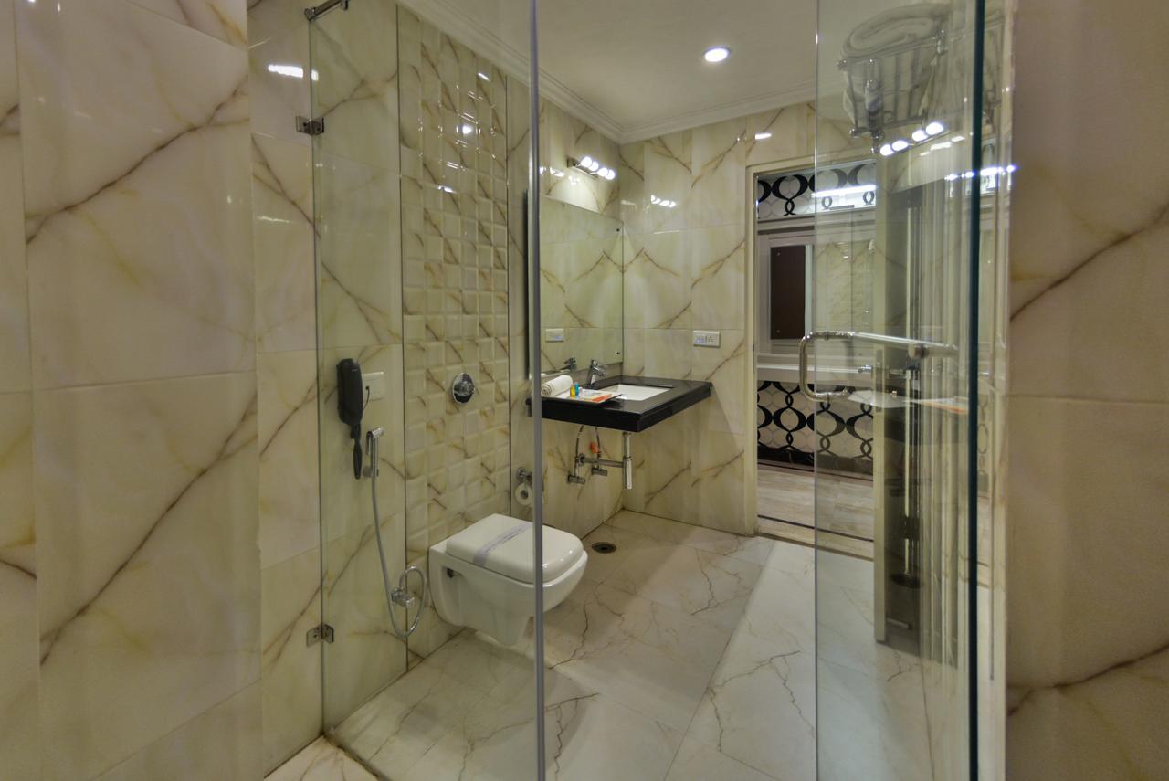Hotel Samci Riviera Srīnagar 外观 照片