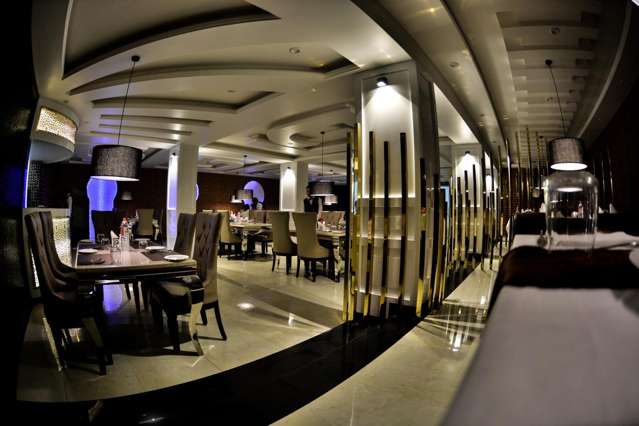 Hotel Samci Riviera Srīnagar 外观 照片