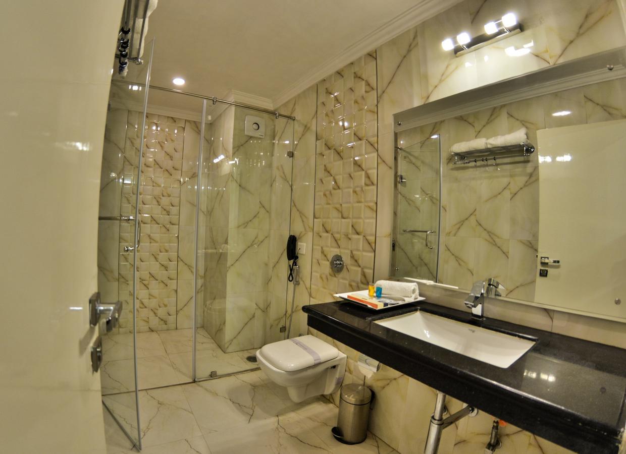 Hotel Samci Riviera Srīnagar 外观 照片