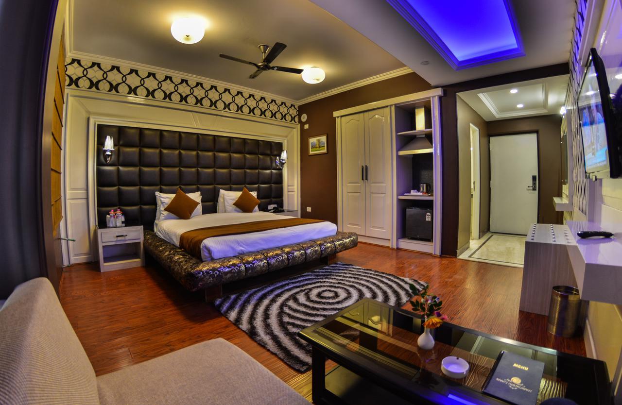 Hotel Samci Riviera Srīnagar 外观 照片