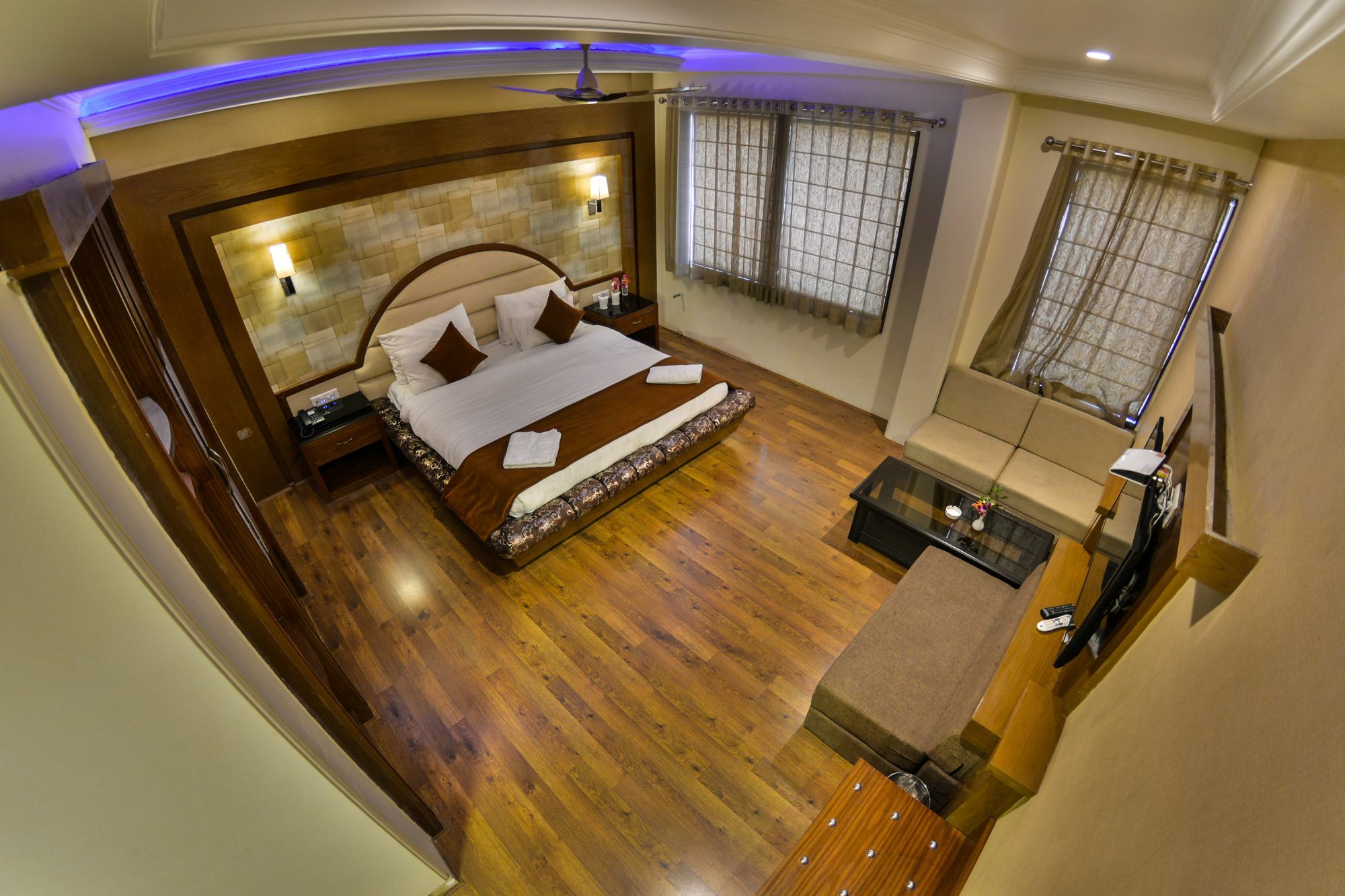 Hotel Samci Riviera Srīnagar 外观 照片