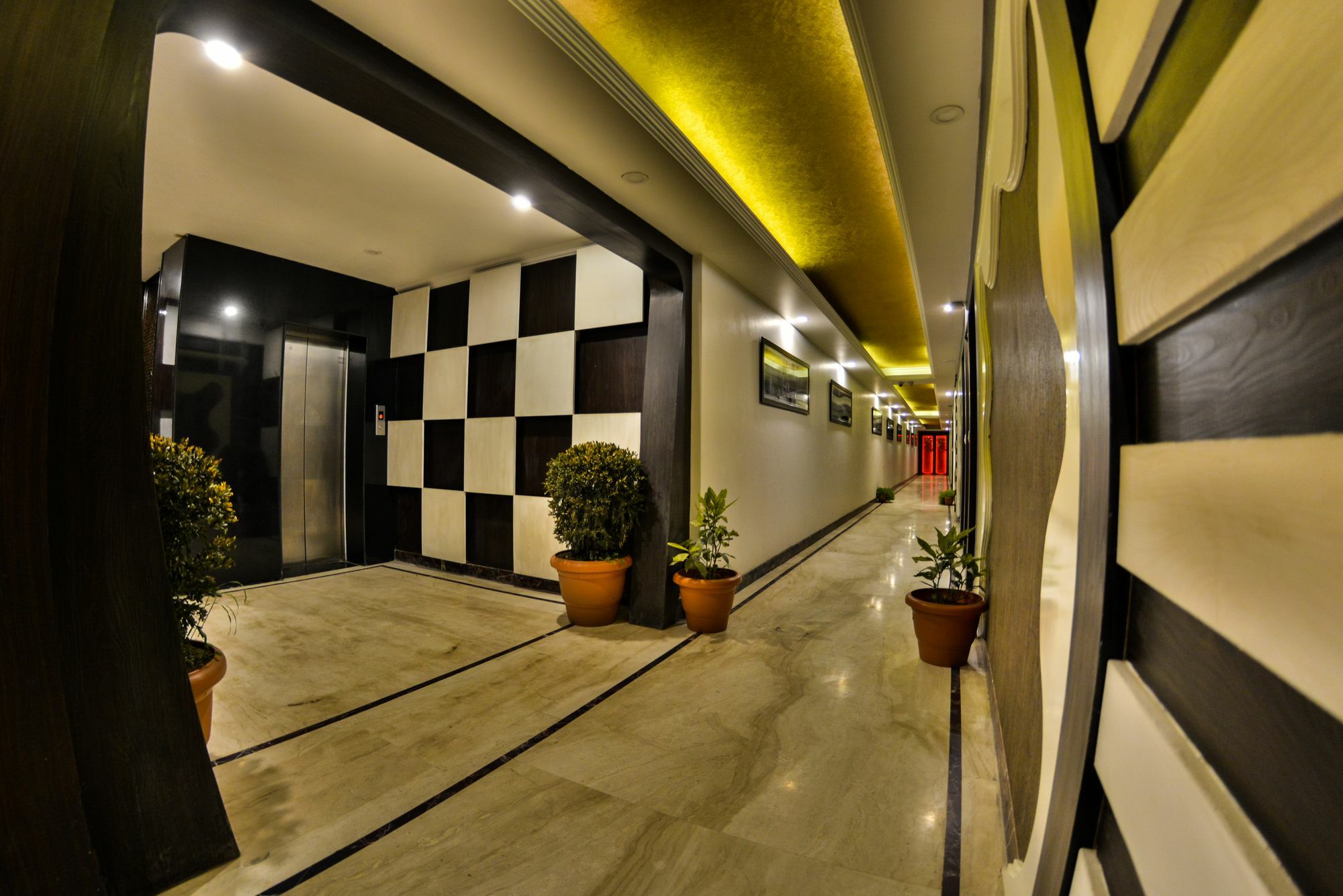 Hotel Samci Riviera Srīnagar 外观 照片